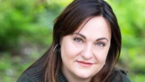 Twitter’s Head of Trust and Safety, Ella Irwin, Resigns Amid Controv &hellip;