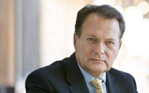 House of Lords votes to delay Sunak’s Rwanda deportation plans