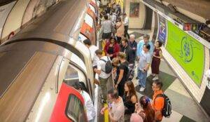 Rail Season Ticket Usage Hits Record Low Amid Shift to Hybrid Working
