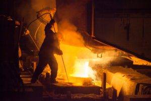 Ministers consider renationalising British Steel to save thousands of  &hellip;