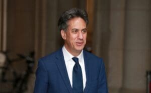 Miliband planning shake-up to bypass local opposition in wind farm pus &hellip;