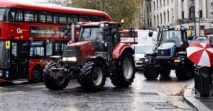 Farmers descend on Westminster amid inheritance tax row as Starmer fac &hellip;