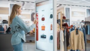 Shopping still in fashion despite faltering consumer confidence