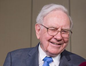Warren Buffett to step down as Berkshire Hathaway CEO by end of 2025