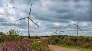 SSE unveils £33bn plan to upgrade UK electricity networks with £2bn  &hellip;